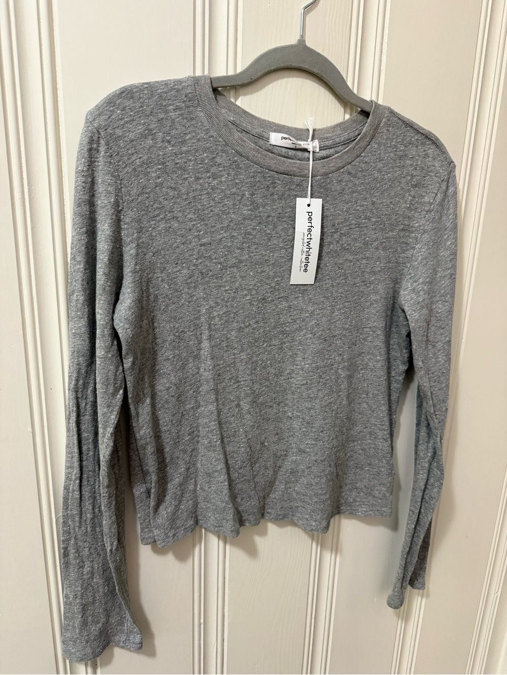 perfectwhitetee Women's Long Sleeve Jamie Crewneck Top - Gray large - Picture 3 of 7
